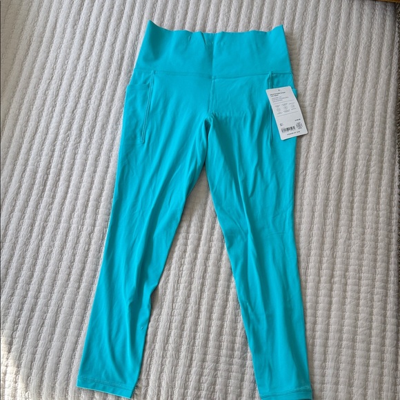 Athleta Pants - Athleta Salutation Stash 7/8 Tight